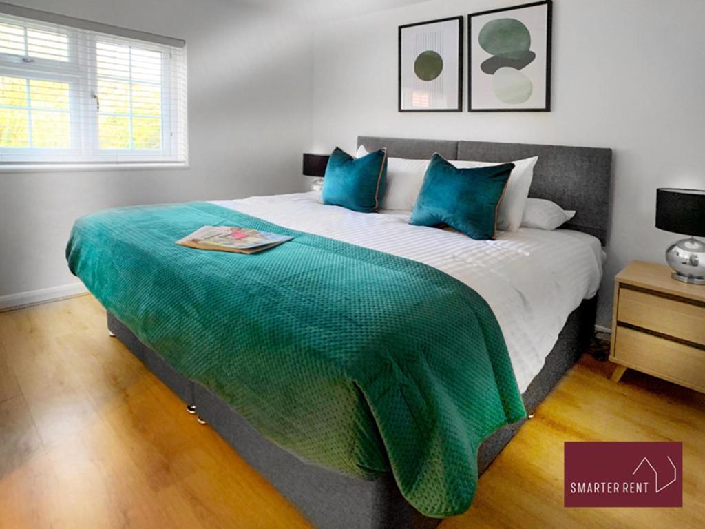 Wokingham - 2 Bed Modern House - Parking Apartment Exterior foto